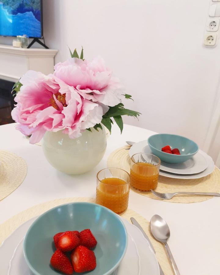 Hillside Apartment With Ac & Heating In Grande Maison ブダペスト エクステリア 写真